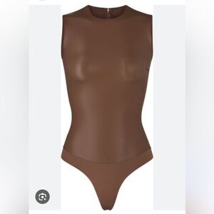 SKIMS Rare  “Jasper” Sleeveless Crew Neck Faux Leather Body Suit 🤎✨